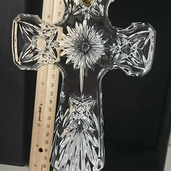 Waterford Crystal Kells Standing Cross - Picture 5 of 7